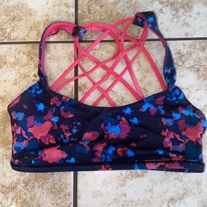 Lululemon sports bra